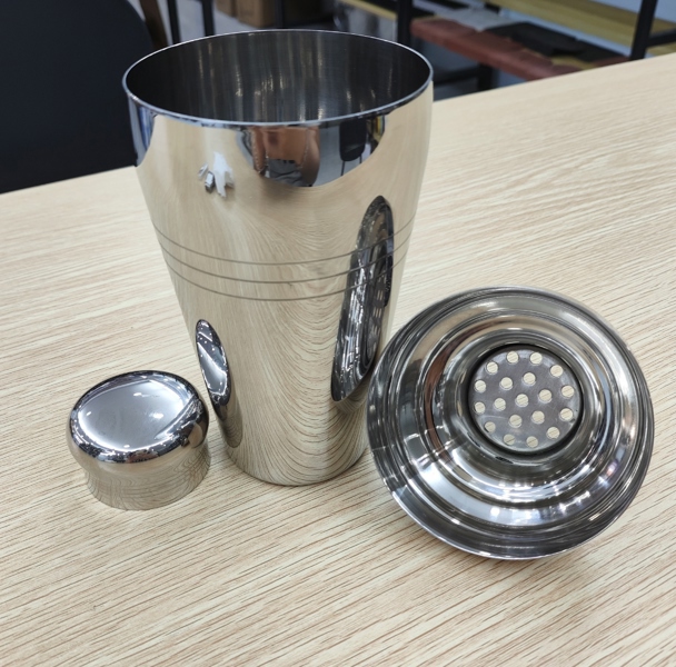 Shaker Yiyi Tráng Gương Trong Ngoài 510ml 4
