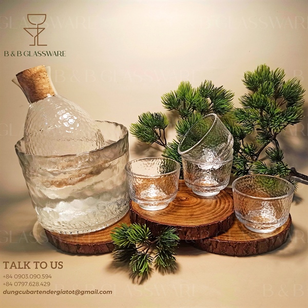 Bộ Bình + 4 Ly Uống Sake
